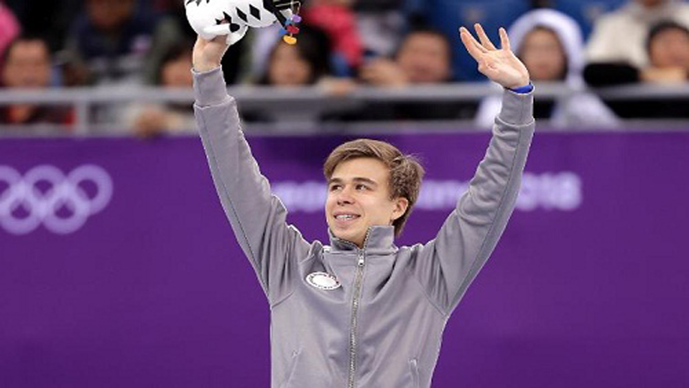 Vận động viên Nga tặng huy chương cho các đồng hương bị cấm dự Olympic