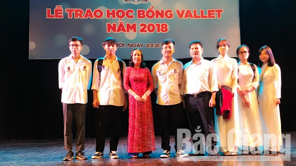 {keywords} {keywords}