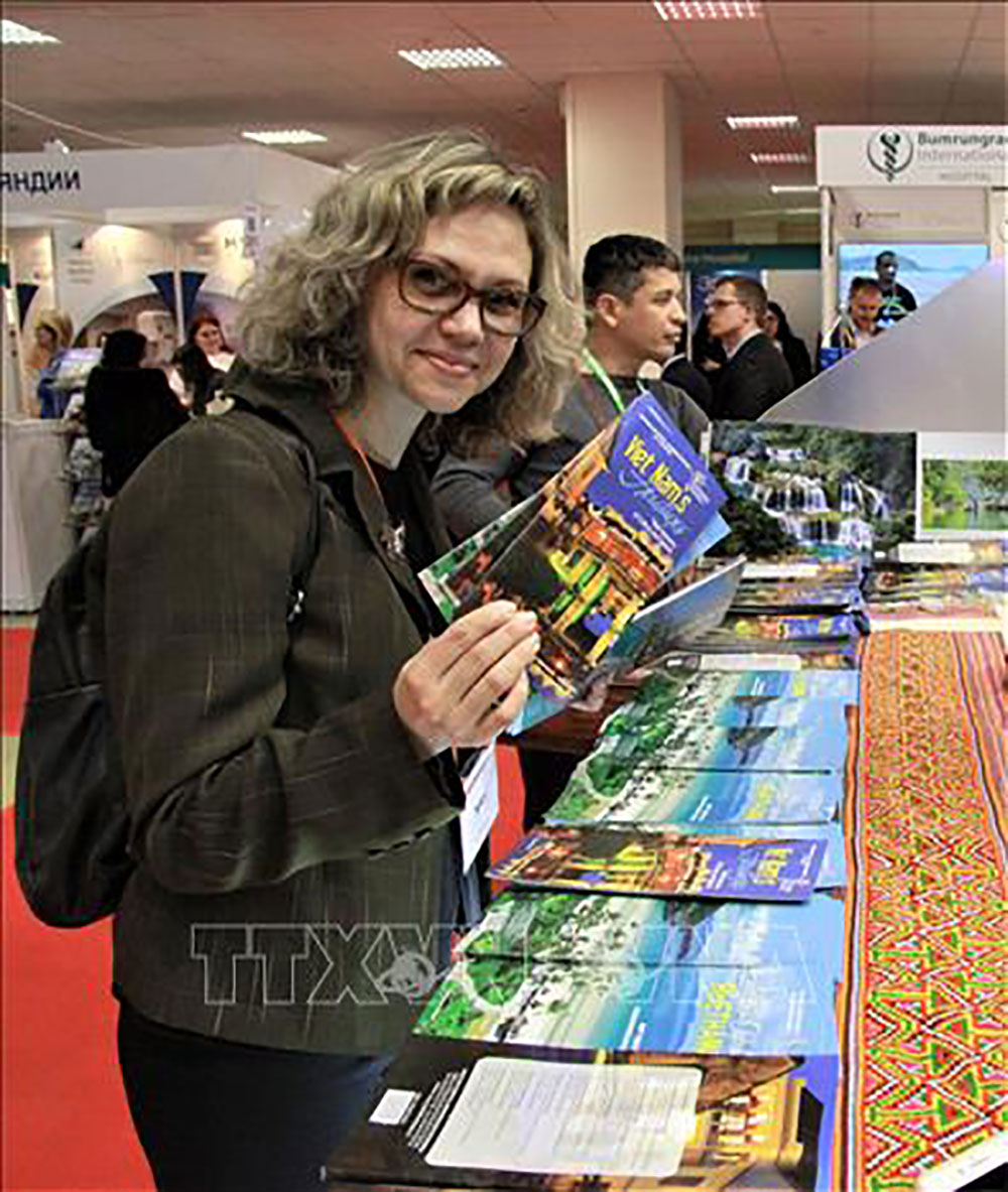 {keywords} {keywords}