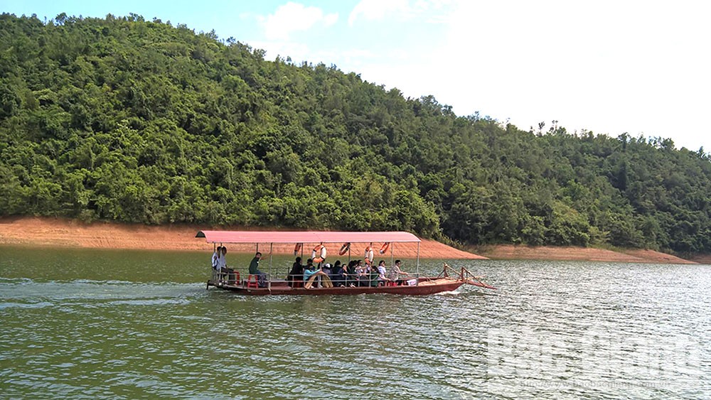 Khai thác lợi thế, phát triển Trung tâm chăm sóc khách hàng MB66 cộng đồng ở Lục Ngạn