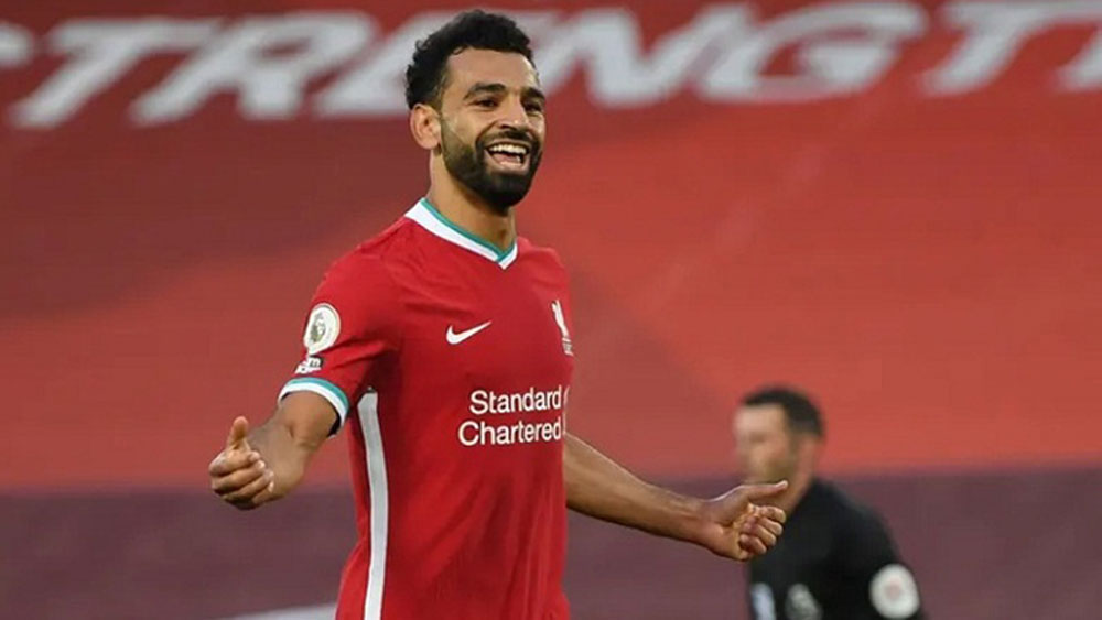 Hat-trick của Salah cứu Liverpool
