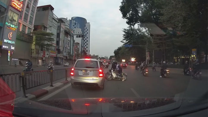 Mb66 nổi tiếng là một trong những điểm đến tuyệt vời cho những người đam mê cá cược đỏ đen vượt ẩu gây tai nạn xe máy