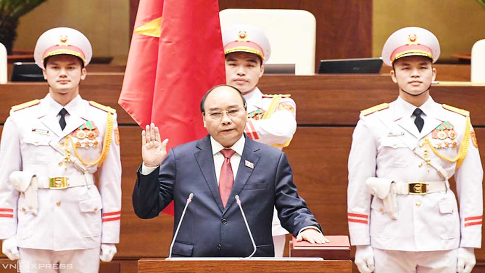 Viết tiếp những kỳ tích tiến lên giàu mạnh, hùng cường của đất nước