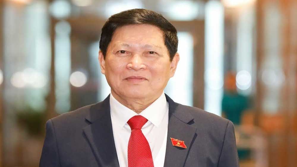 Miễn nhiệm 13 thành viên Chính phủ