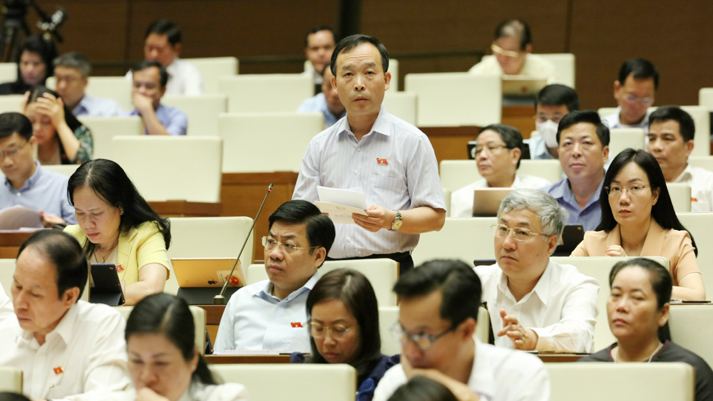 ĐBQH Trần Văn Tuấn góp ý về sửa đổi, bổ sung Luật Khám bệnh, chữa bệnh
