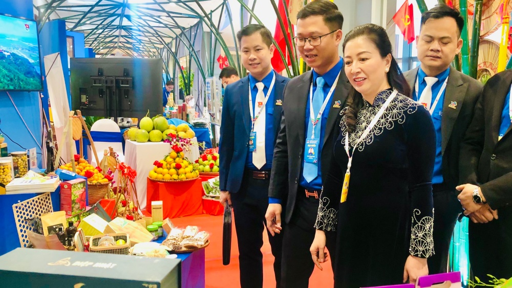 {keywords}