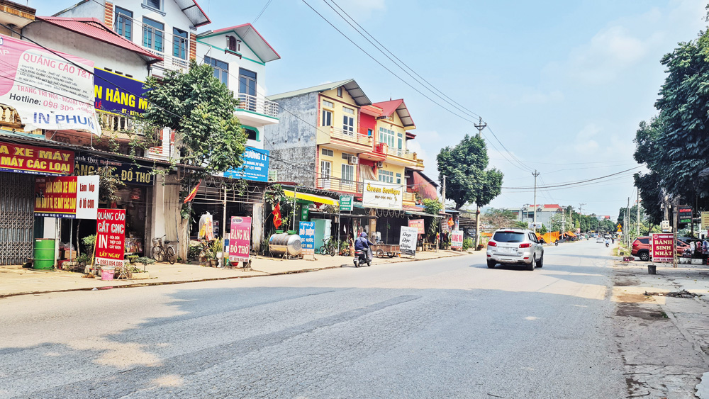 Vỉa hè quốc lộ 17 đoạn qua xã Quế Nham sẽ được chỉnh trang lại