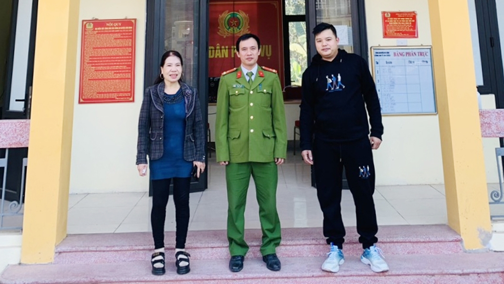 Sơn Động: Người dân nhặt được điện thoại và hơn 6 triệu đồng trả lại người đánh rơi