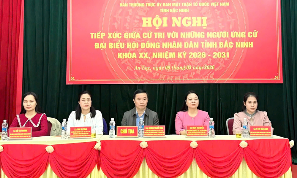 Ứng cử viên đại biểu HĐND tỉnh thuộc đơn vị bầu cử số 1 tiếp xúc cử tri xã An Lạc và Đại Sơn