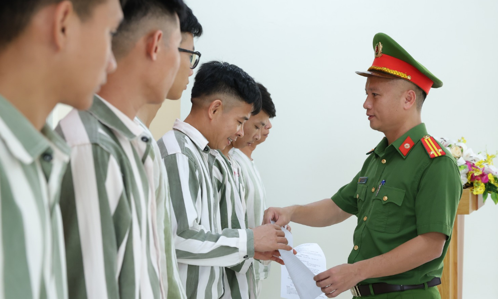  Công an tỉnh Bắc Ninh công bố Quyết định đặc xá năm 2026 cho 31 phạm nhân tại Trại Tạm giam số 2
