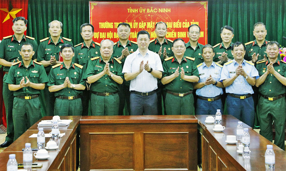 Thường trực Tỉnh ủy Bắc Ninh gặp mặt Đoàn đại biểu dự Đại hội đại biểu Cựu chiến binh Việt Nam lần thứ VIII