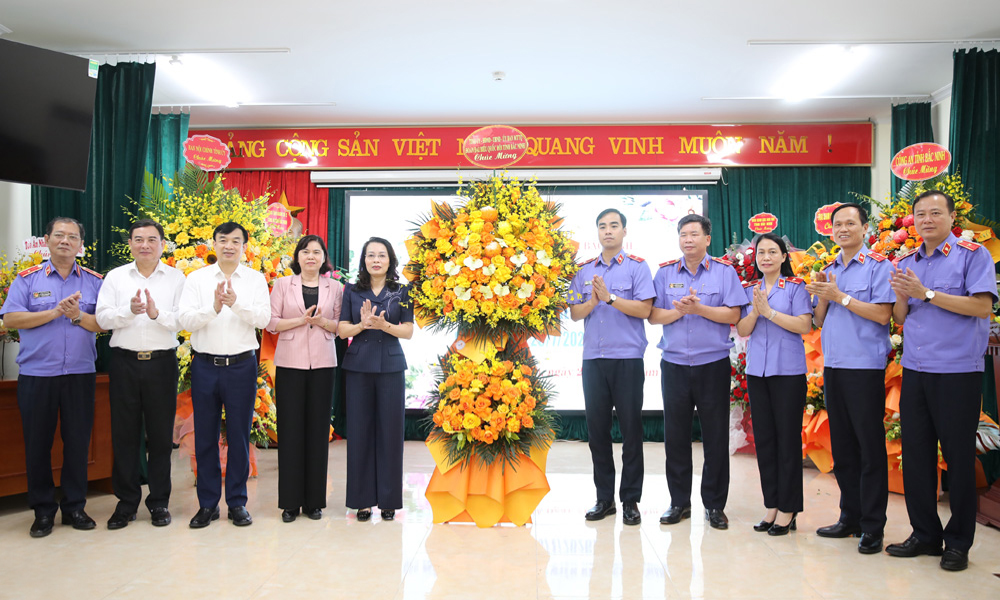 Lãnh đạo tỉnh Bắc Ninh thăm, chúc mừng Viện Kiểm sát nhân dân tỉnh