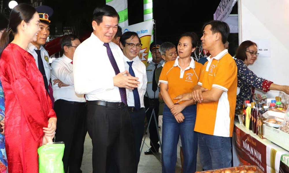 Khai mạc Tuần lễ Văn hóa - Trung tâm chăm sóc khách hàng MB66 - ẩm thực tỉnh Đồng Nai năm 2024 