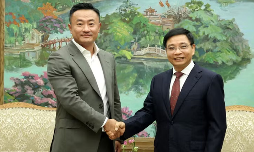 Vietnam seeks global expertise to develop cryptocurrency market: Deputy PM
