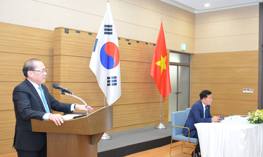 Overseas Vietnamese in RoK urged to foster solidarity, preserve national cultural identity