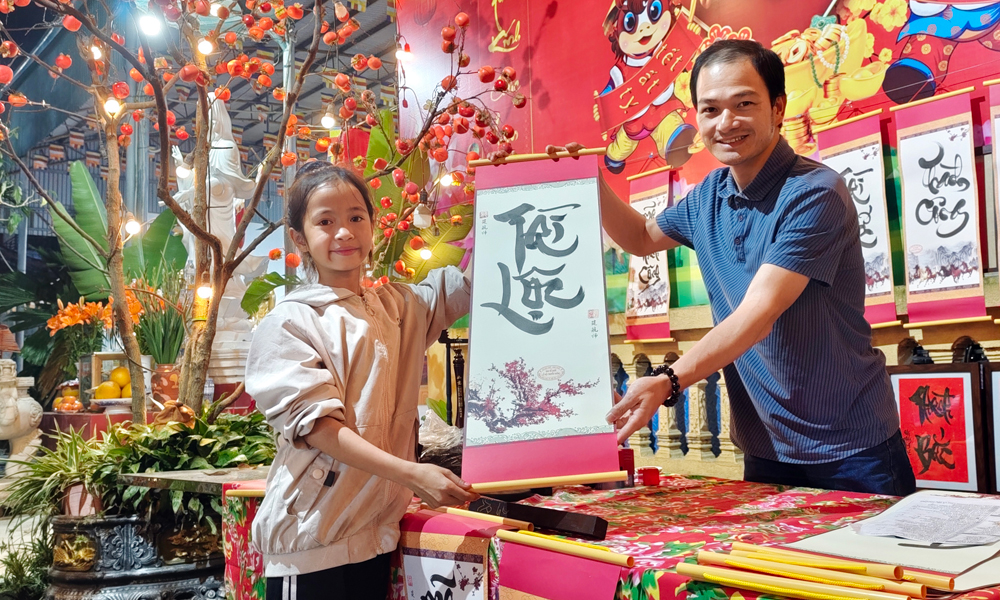 Giữ hồn thư pháp quốc ngữ 