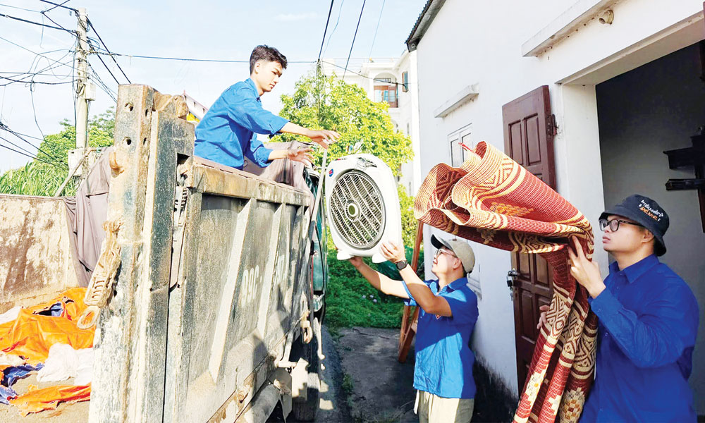 Hơn 2 nghìn đoàn viên, thanh niên hỗ trợ người dân di dời tài sản phục vụ Dự án sân bay Gia Bình