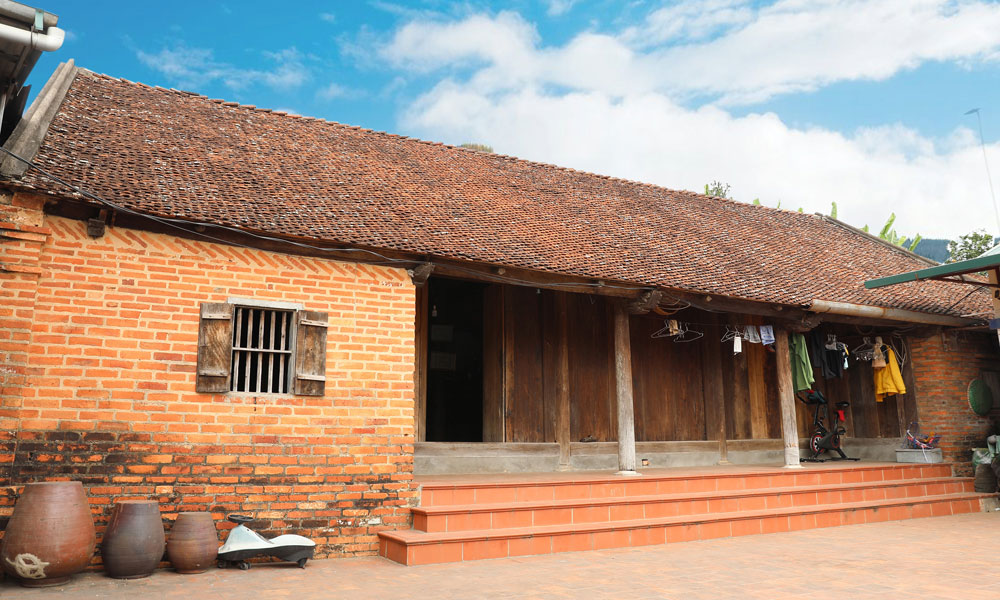 Có một mái nhà dấu yêu