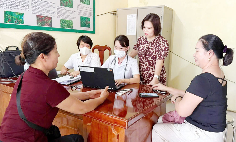 Khám sàng lọc ung thư miễn phí cho hơn 200 người dân xã Lục Nam