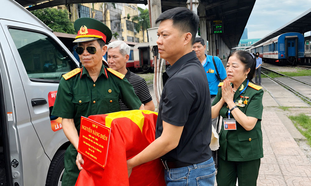 Trọn nghĩa, vẹn tình đưa đồng đội trở về quê hương