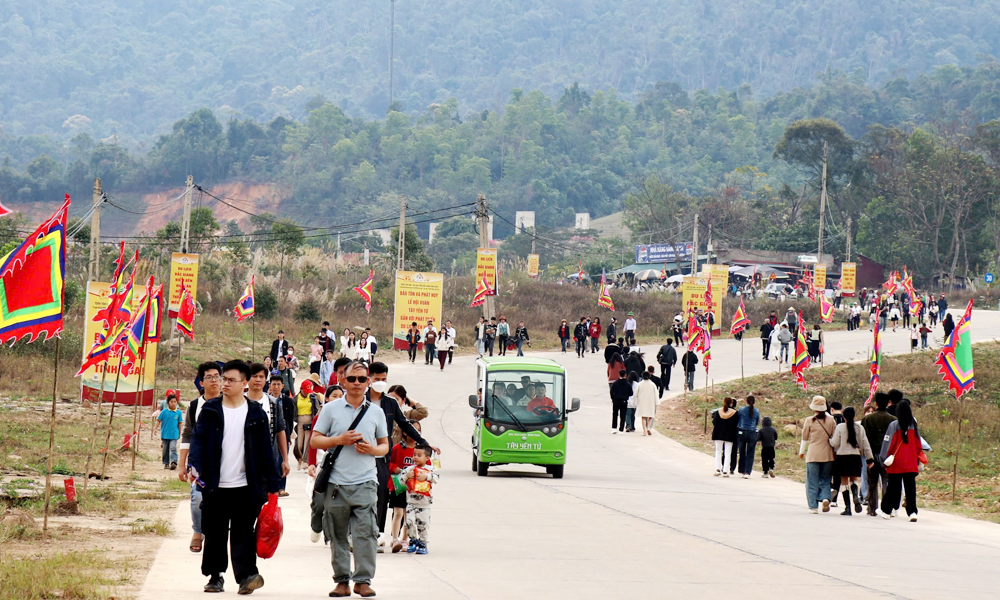 Bắc Giang: Hơn 25 nghìn lượt khách đến Khu Trung tâm chăm sóc khách hàng MB66 tâm linh - sinh thái Tây Yên Tử