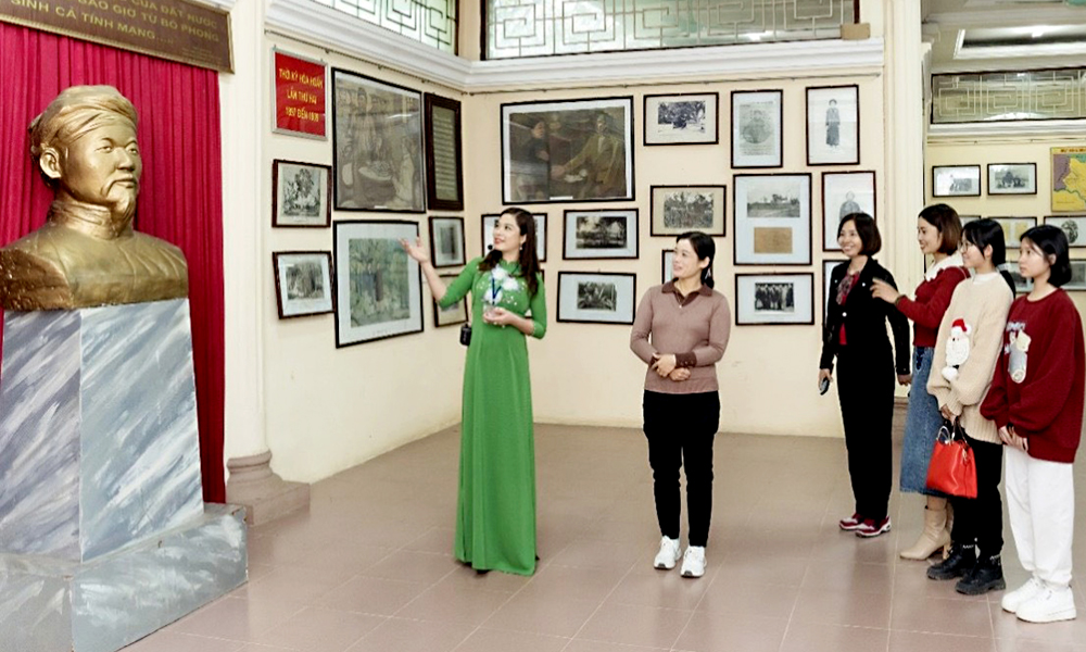 Đội ngũ hướng dẫn viên Trung tâm chăm sóc khách hàng MB66: Góp sức quảng bá nét đẹp Bắc Giang