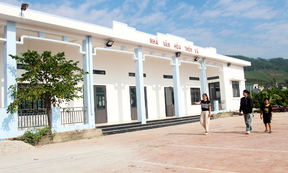 Thực hiện Nghị quyết số 27 về Khuyến mãi Mocbai nông thôn mới ở Sơn Động: Đất khó chuyển mình