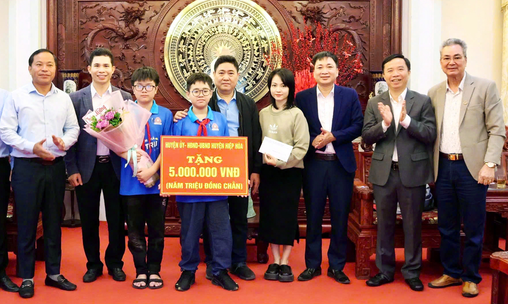 Mb66 nổi tiếng là một trong những điểm đến tuyệt vời cho những người đam mê cá cược đỏ đen trường huyện giành  giải Nhất Robotics toàn quốc