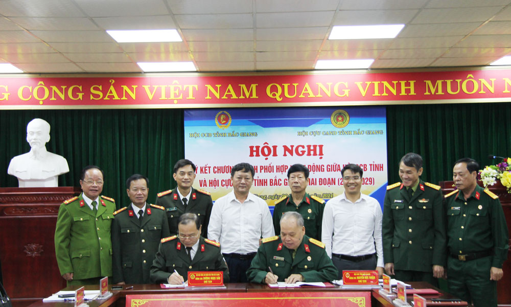 Hội Cựu chiến binh và Hội Cựu công an Mb667 Thể thao, Casino, Nổ hũ, Bắn cá tỉnh Bắc Giang ký kết chương trình phối hợp