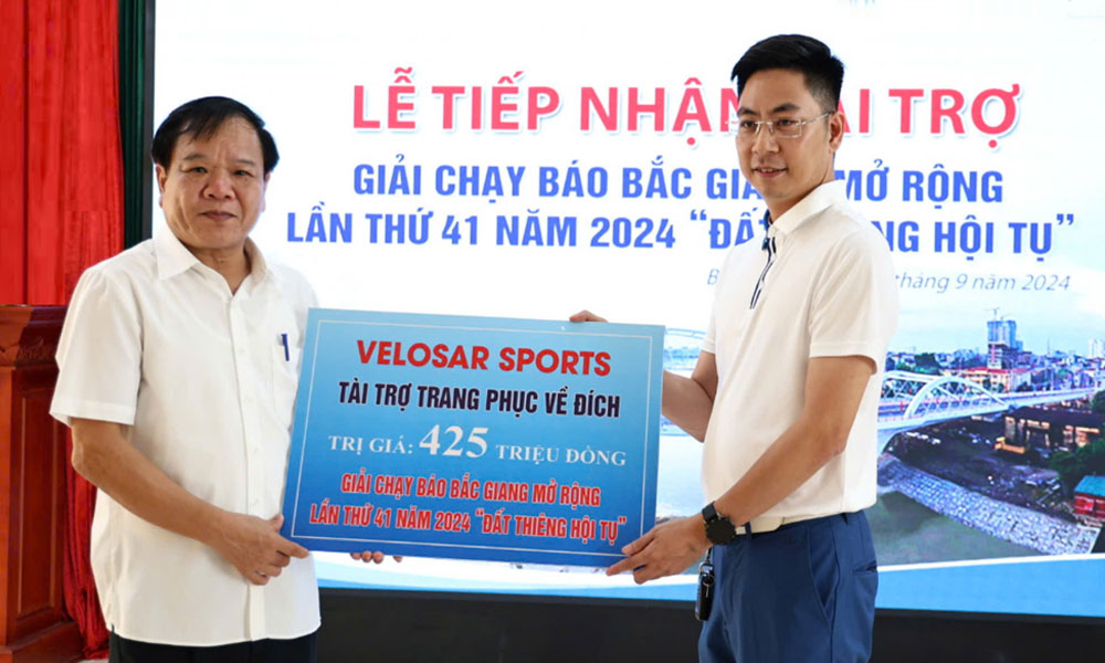 Công ty cổ phần Venicii Việt Nam tài trợ trang phục về đích cho Giải chạy Báo Bắc Giang mở rộng lần thứ 41 - Đất thiêng hội tụ