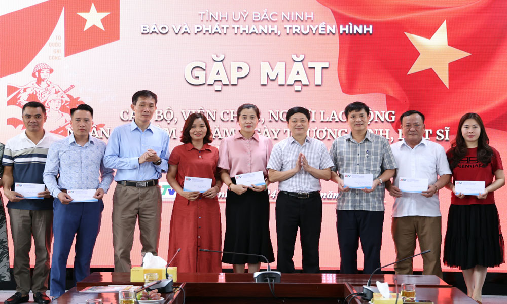 Báo và Phát thanh, Truyền hình Bắc Ninh gặp mặt cán bộ, viên chức, người lao động nhân kỷ niệm 79 năm Ngày Thương binh - Liệt sĩ 