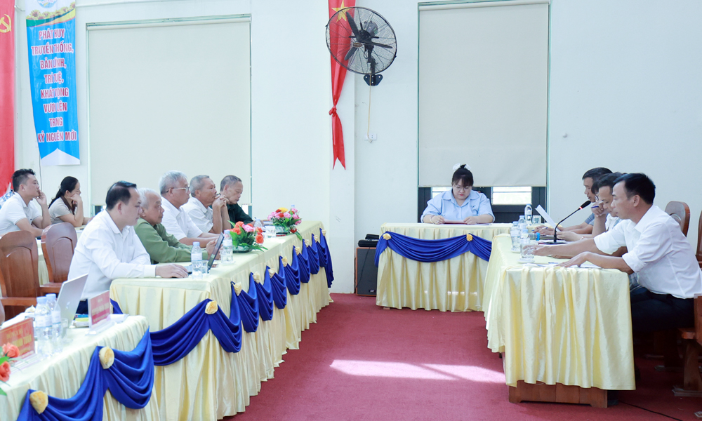 Bắc Ninh: Đảng ủy xã Đèo Gia chỉ đạo sinh hoạt chi bộ điểm
