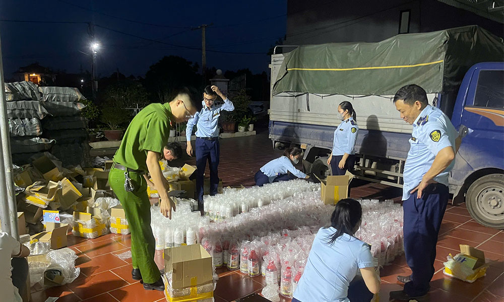 Bắc Giang: Triệt phá cơ sở Mb6626.com ưu đãi độc quyền thuốc bảo vệ thực vật giả số lượng lớn