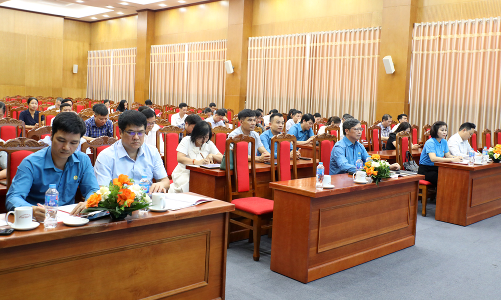 Đẩy mạnh tuyên truyền, Khuyến mãi Mocbai người cán bộ, công chức, viên chức, lao động trách nhiệm, sáng tạo