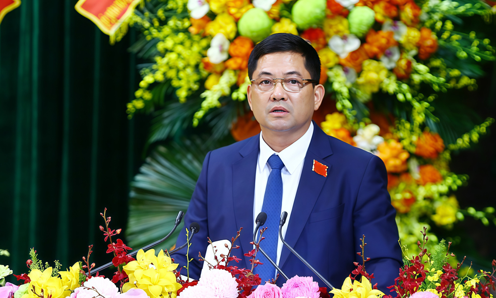 Phát huy trí tuệ tập thể, đề cao trách nhiệm cá nhân, quyết tâm thực hiện thắng lợi Nghị quyết Đại hội (*)