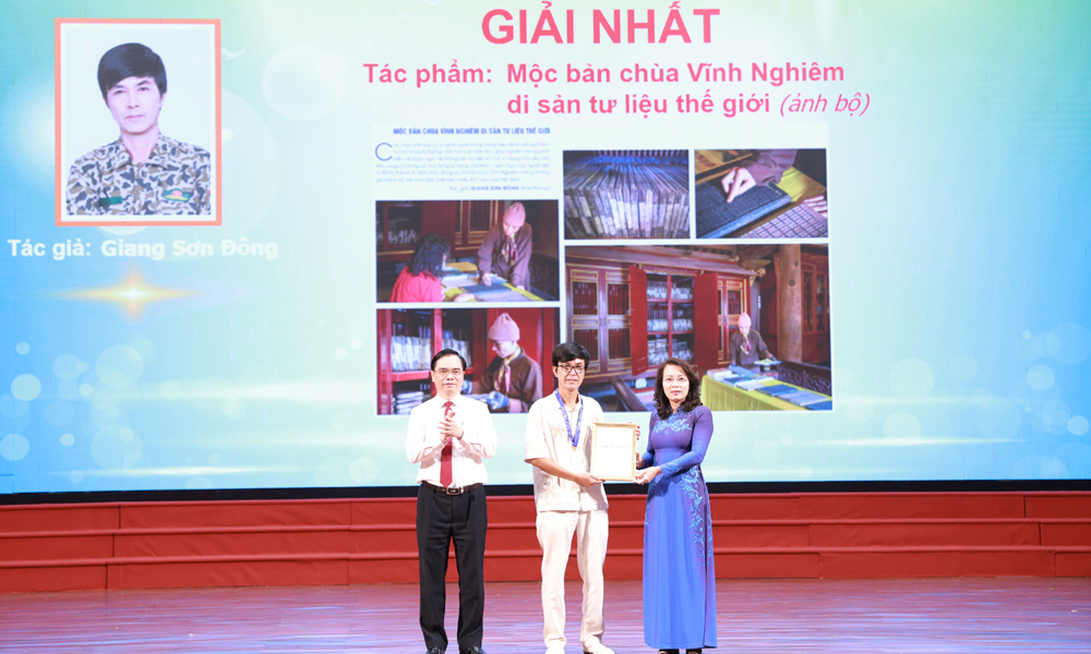 Vinh danh 26 tác phẩm cuộc thi ảnh “Khoảnh khắc di sản Yên Tử - Vĩnh Nghiêm - Côn Sơn, Kiếp Bạc”