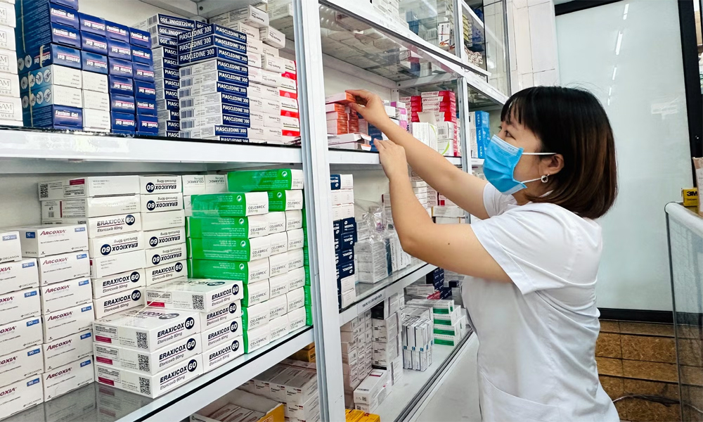 Người bệnh, bác sỹ mong mỏi thuốc mới sớm được bảo hiểm y tế chi trả