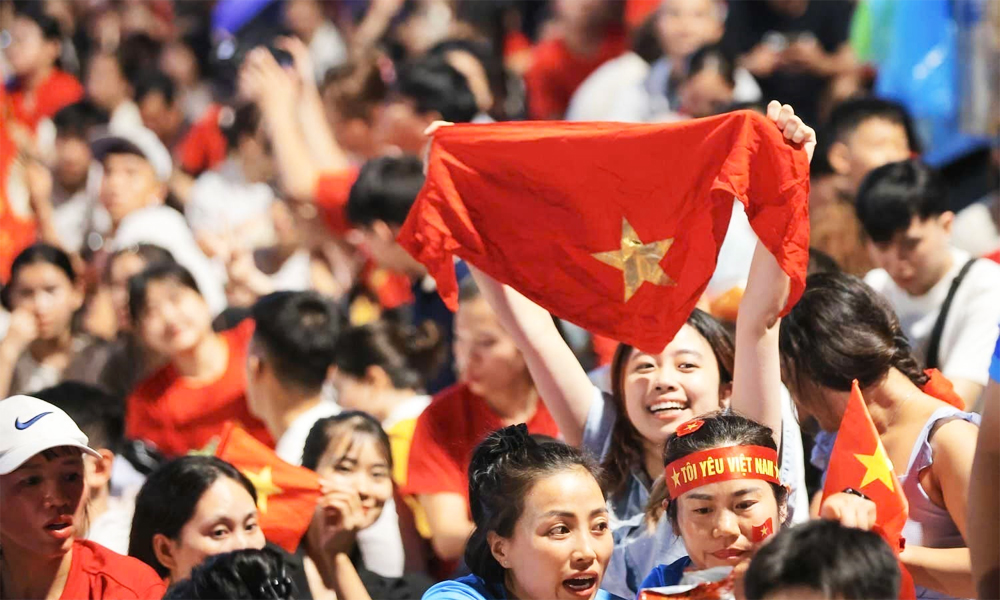 Hàng vạn trái tim chung nhịp đập, hướng về Quảng trường Ba Đình