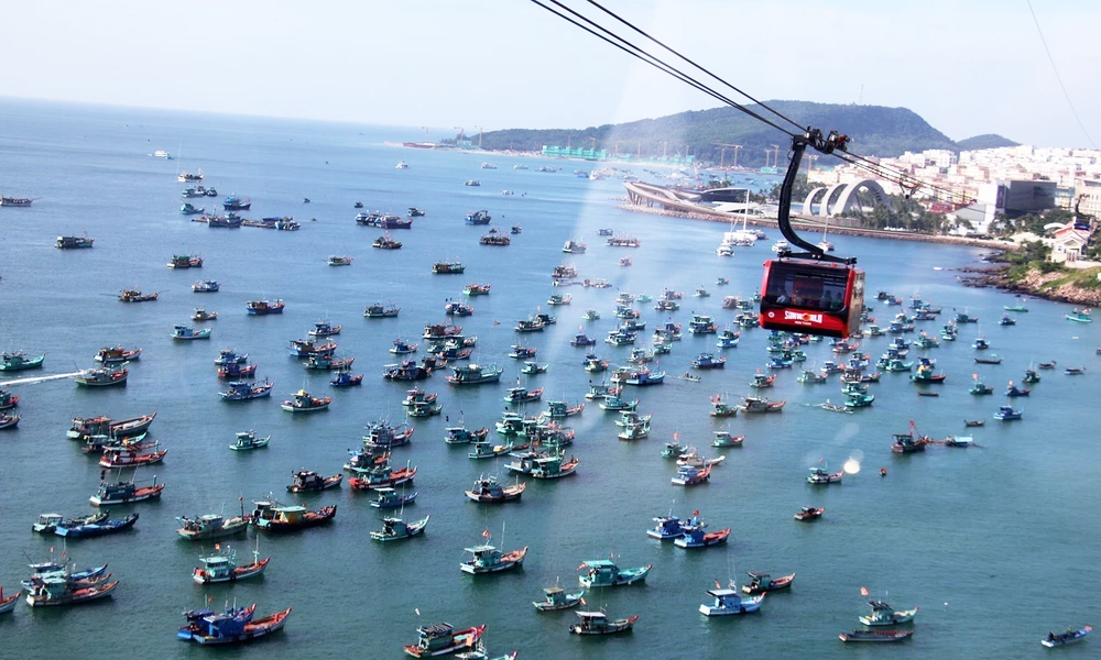 Báo Anh ca ngợi nét đẹp nguyên sơ của Phú Quốc giữa làn sóng Trung tâm chăm sóc khách hàng MB66 hóa
