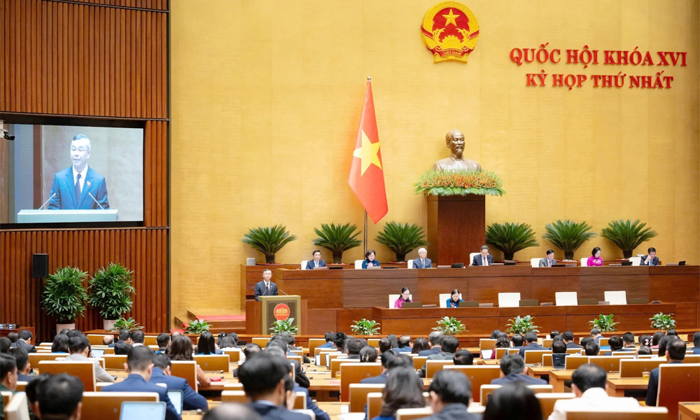 Quốc hội chốt bỏ ngưỡng chịu thuế 500 triệu đồng với hộ kinh doanh