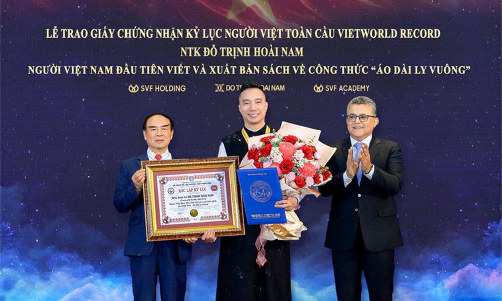 Cuốn sách về áo dài Việt xác lập kỷ lục toàn cầu