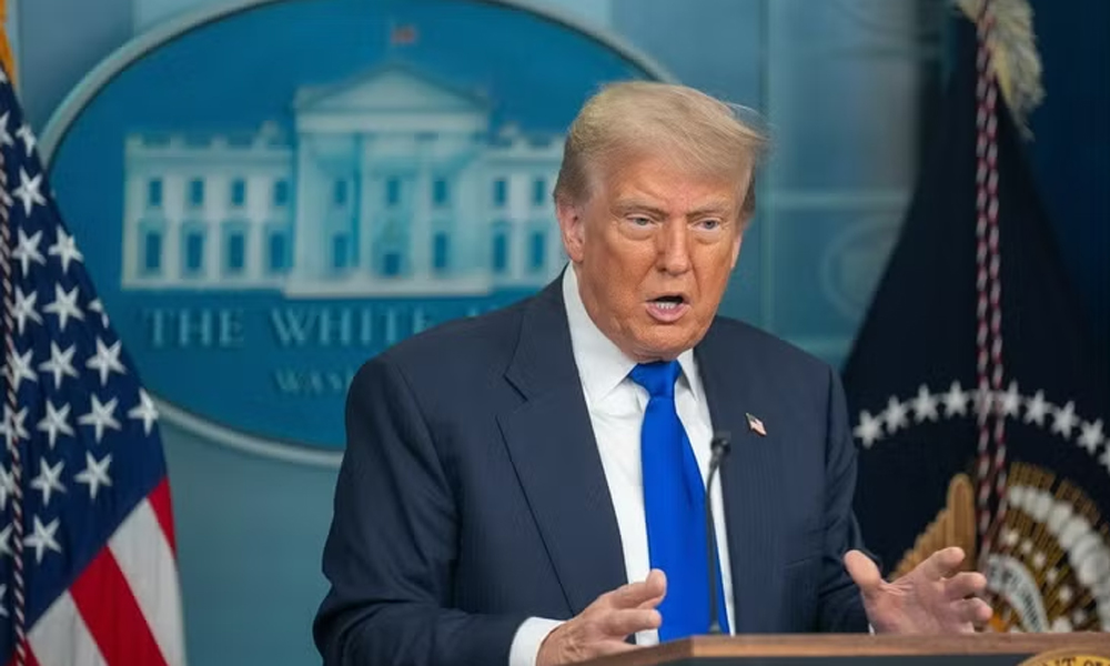 Kế hoạch gây tranh cãi của ông Trump: Lập "hồ sơ quốc tịch" từng bang