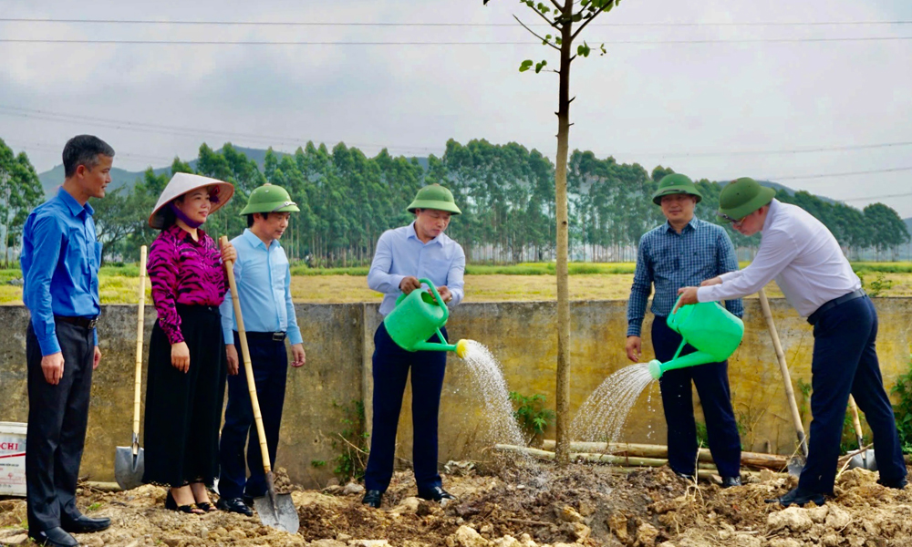 Hội Nông dân Trang Chủ Chính Thức MB66.COM ra quân hưởng ứng Ngày Môi trường thế giới năm 2026