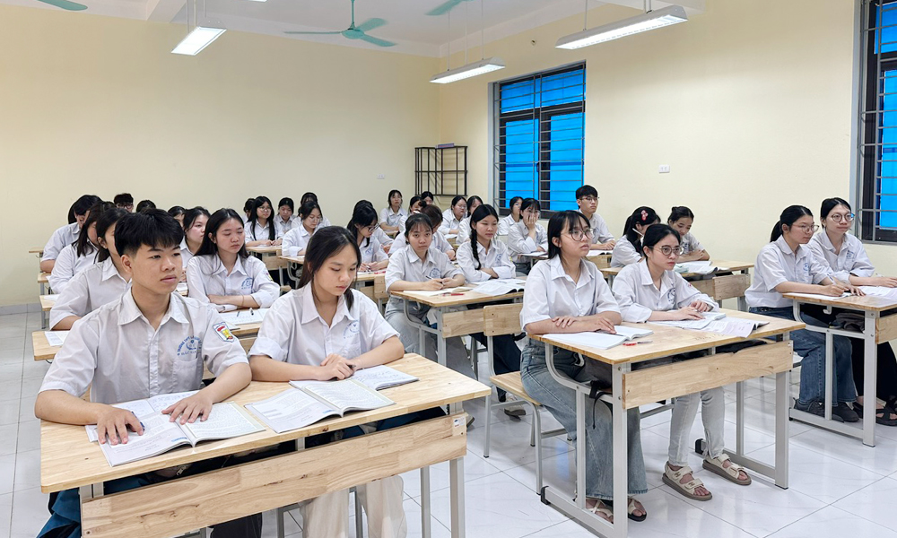  Link Vào Mb66 Bản Cao Cấp Mocbai DK Nhận 66K: 574 thí sinh được miễn thi ngoại ngữ Kỳ thi tốt nghiệp trung học phổ thông năm 2026