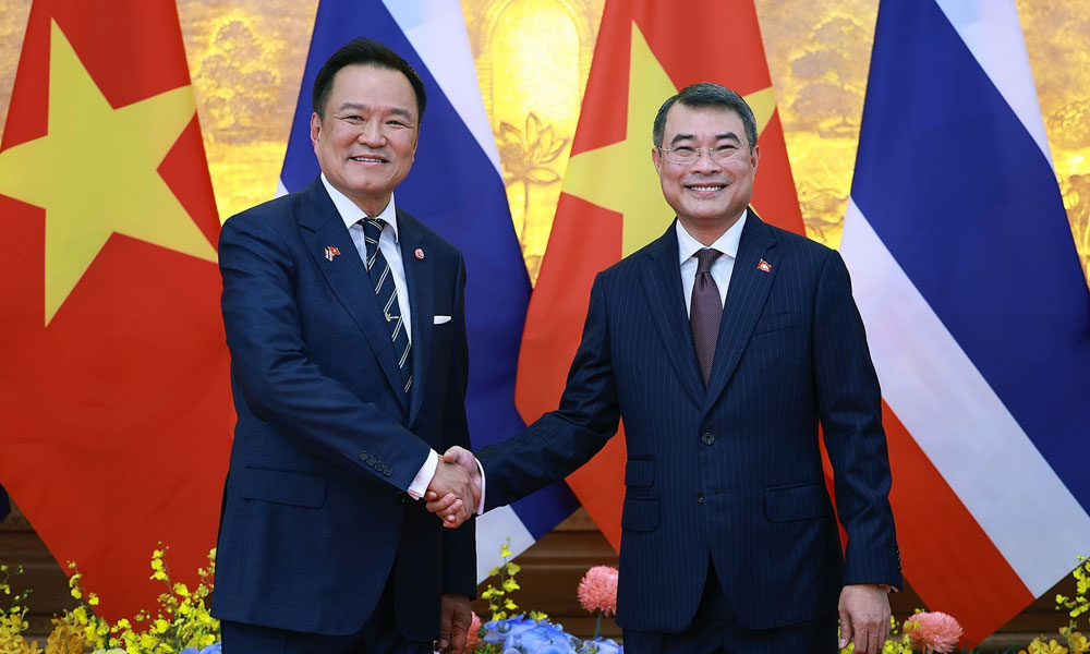 Thủ tướng Lê Minh Hưng và Thủ tướng Thái Lan Anutin Charnvirakul hội đàm