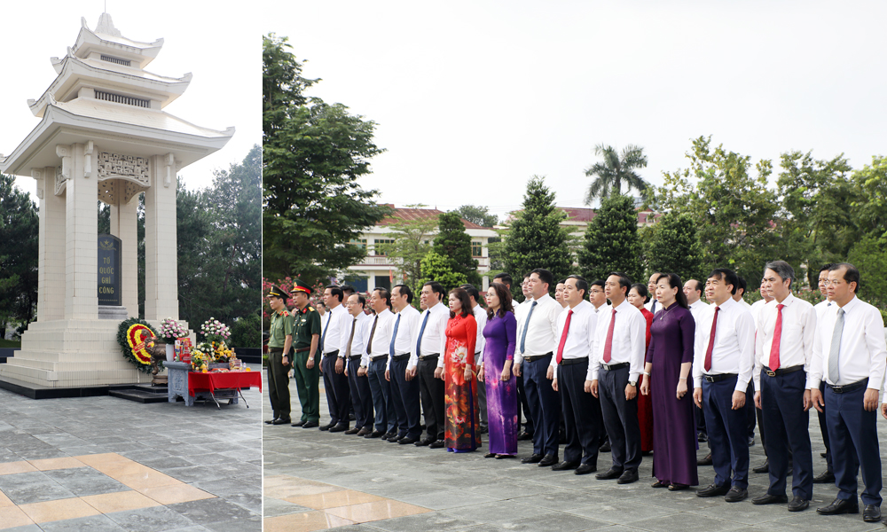 Các đồng chí lãnh đạo tỉnh Bắc Ninh dâng hương tưởng niệm các Anh hùng liệt sĩ 