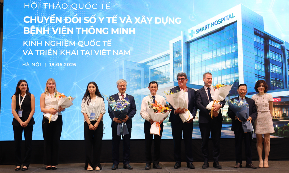 Hội thảo quốc tế Chuyển đổi số y tế và Khuyến mãi Mocbai bệnh viện thông minh