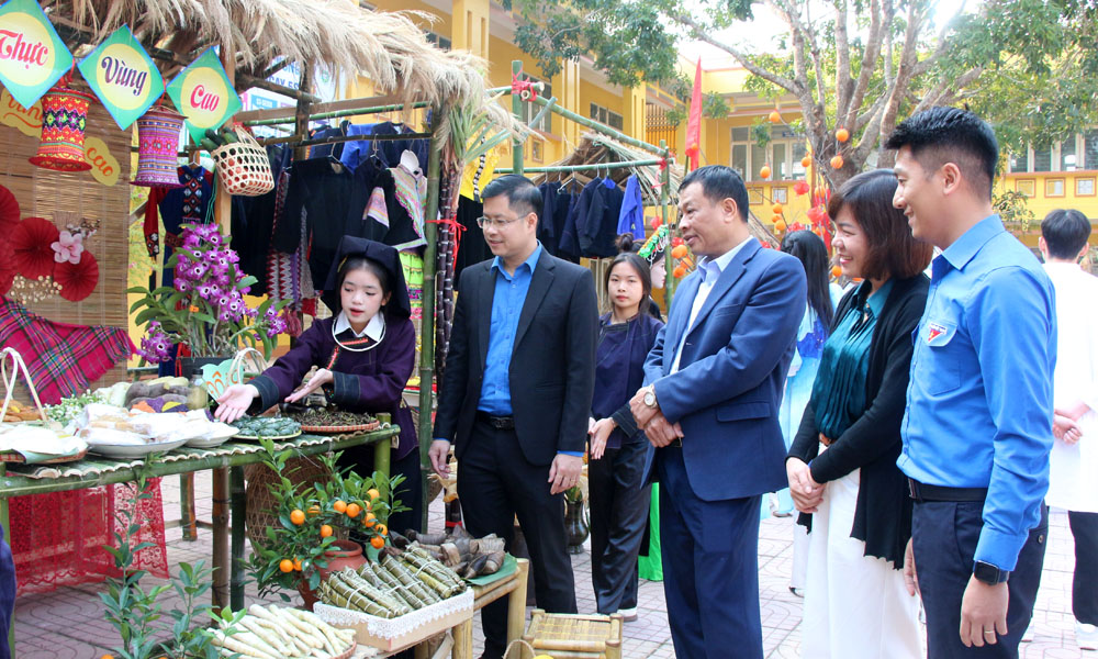 Bắc Giang: Sôi nổi các hoạt động Mb6623 Thể Thao, Bóng Đá, Casino, Nổ Hũ, Xổ Số văn hóa dân tộc và bảo vệ môi trường